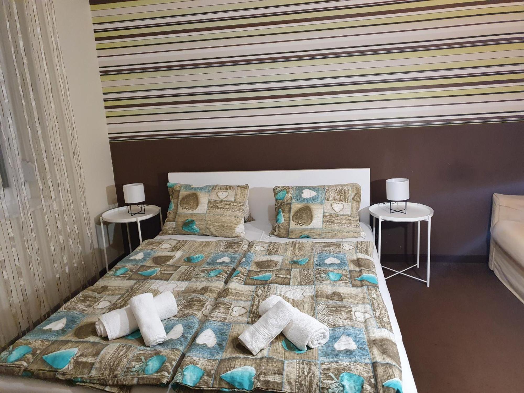 Doris Apartments Siofok Bagian luar foto