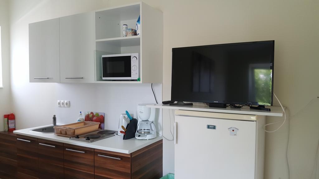 Doris Apartments Siofok Bagian luar foto