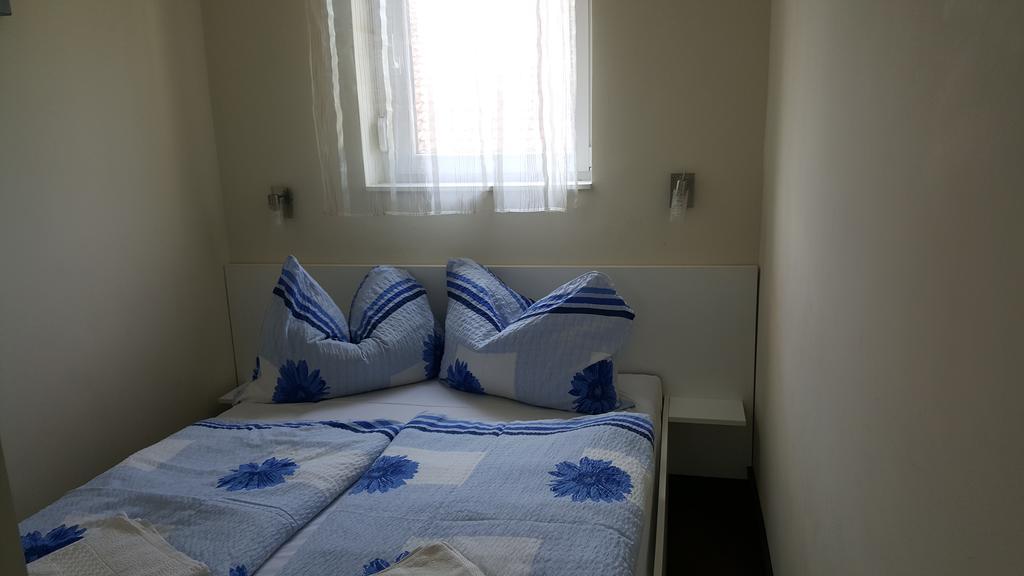 Doris Apartments Siofok Bagian luar foto